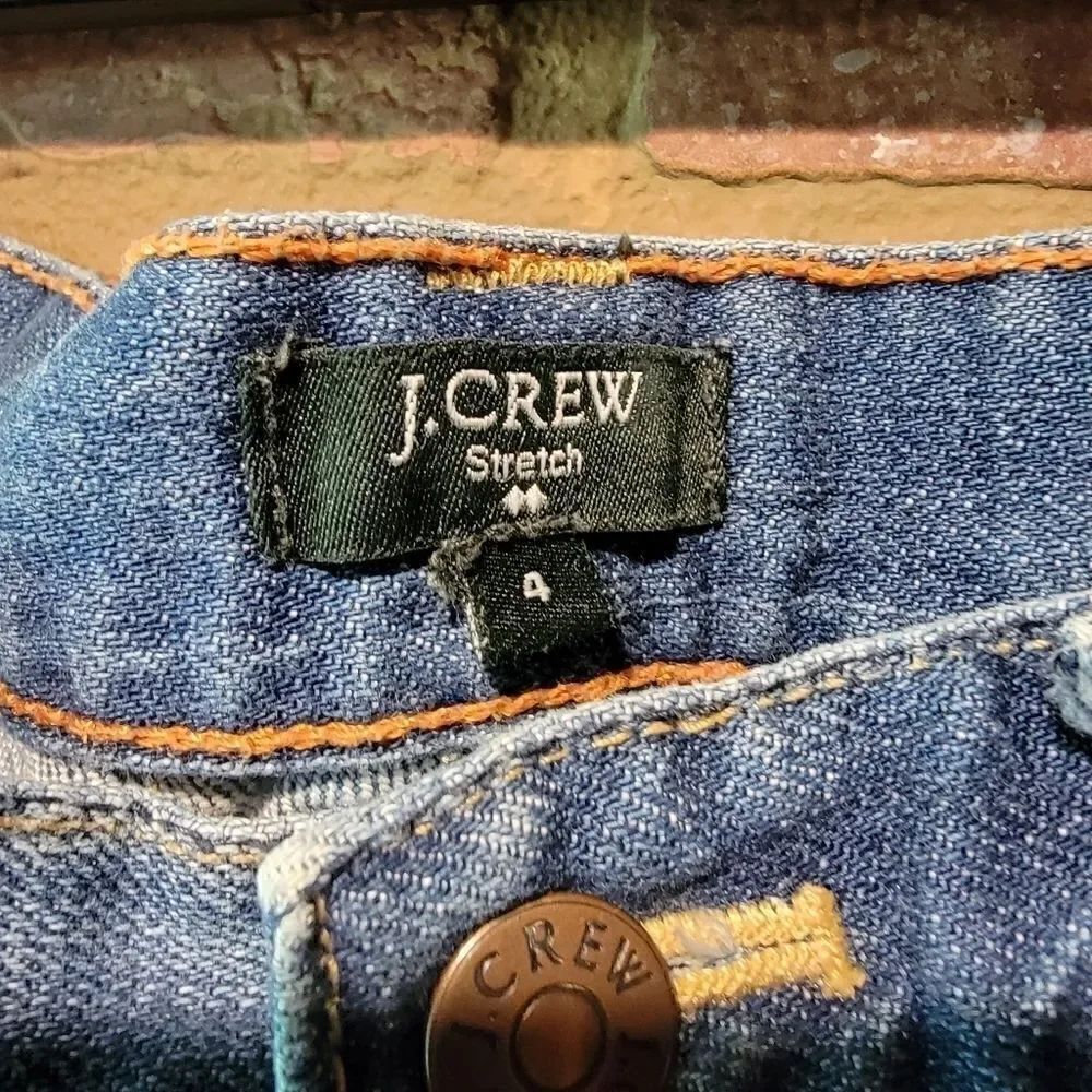 J. Crew Mid-Rise Denim Short in Squash Wash Size 4 - Picture 7 of 8